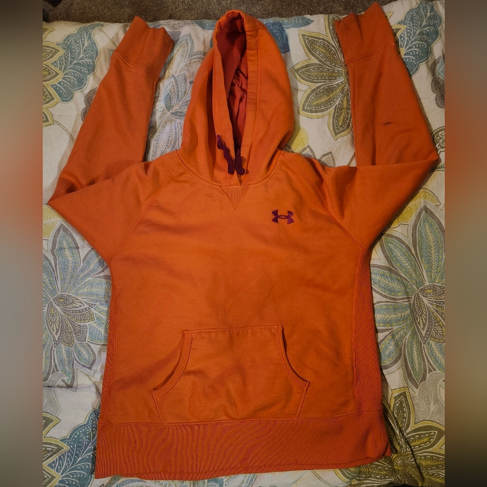 Women's Size XL Orange Under Armour Hoodie! :)